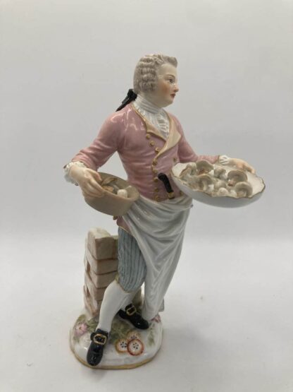 Meissen Mushroom Seller rotaton